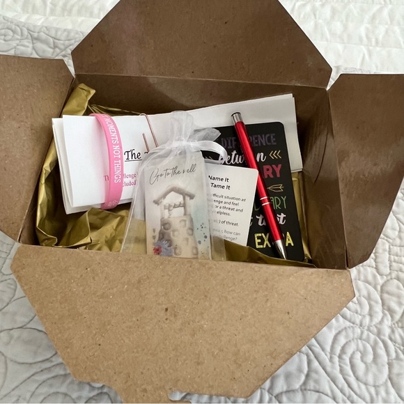 Ariana Grande God Fan Boxes *BOXES ONLY** - Picture 2 of 11